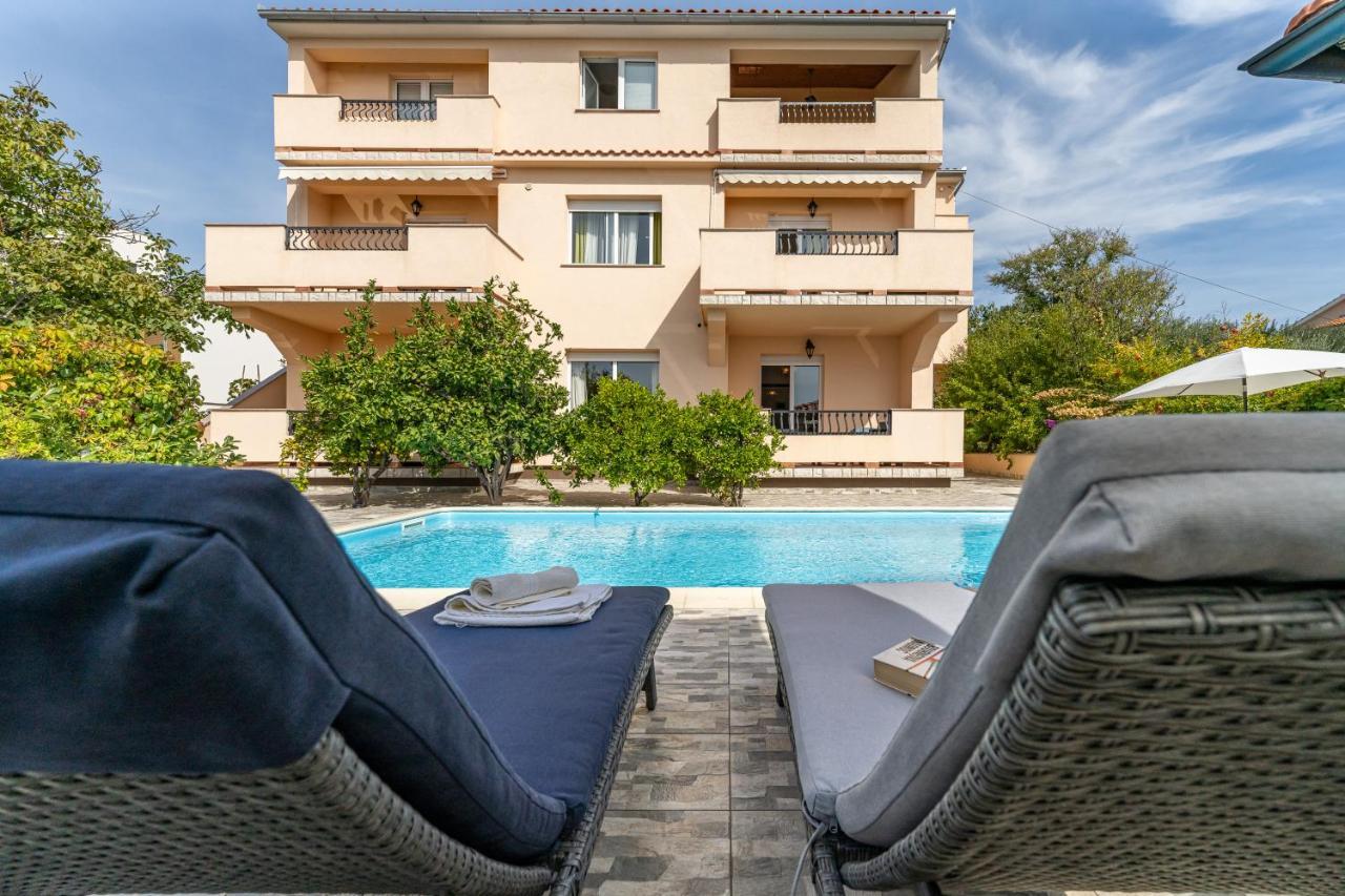 Juric Apartments-Rab Palit 外观 照片