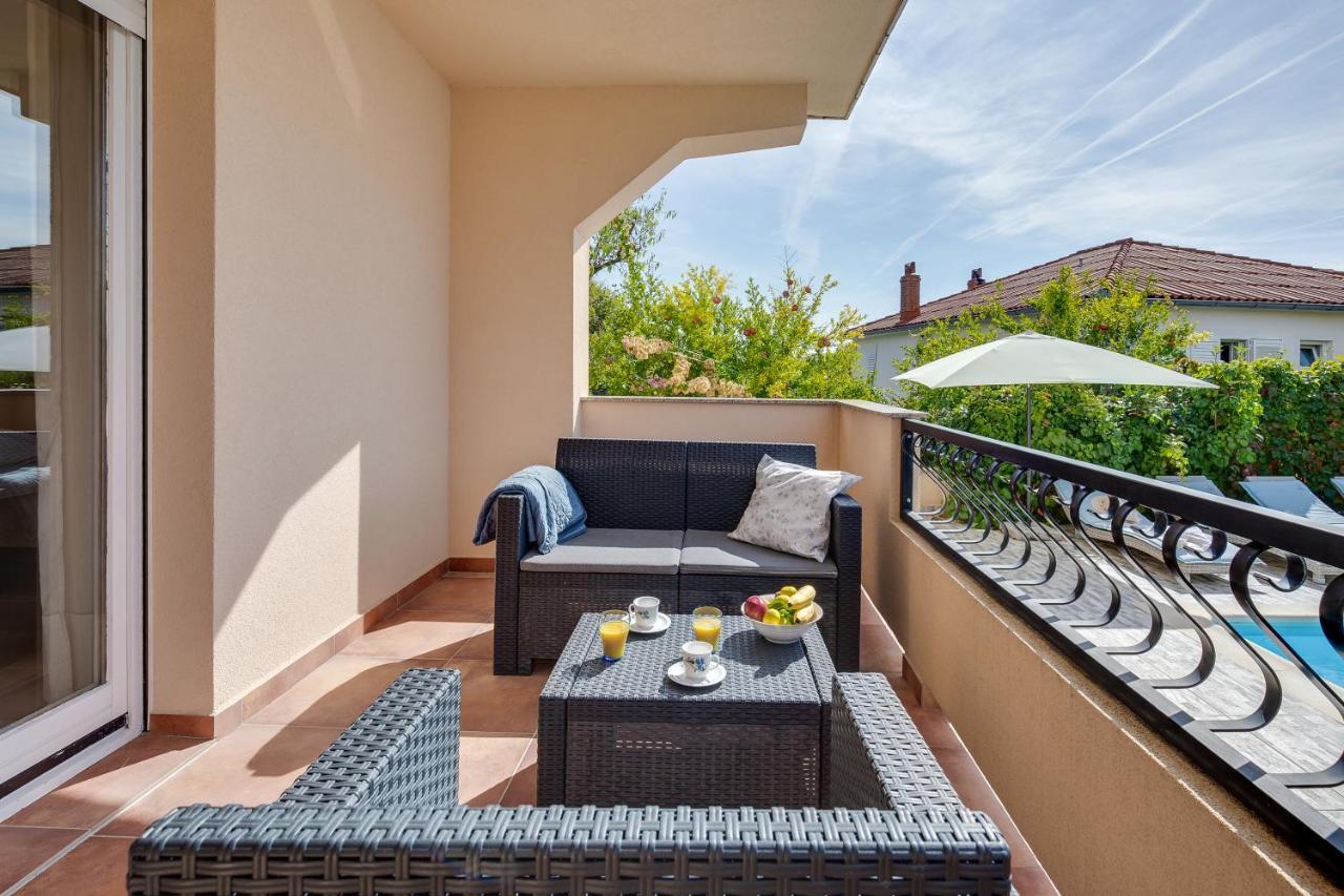Juric Apartments-Rab Palit 外观 照片