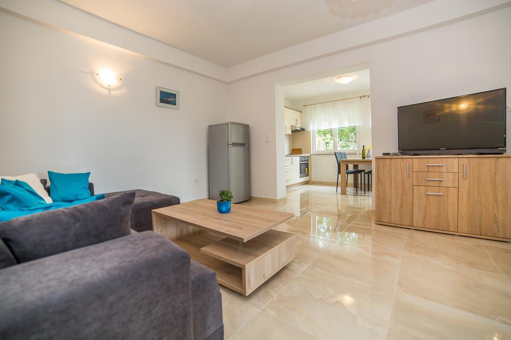 Juric Apartments-Rab Palit 外观 照片